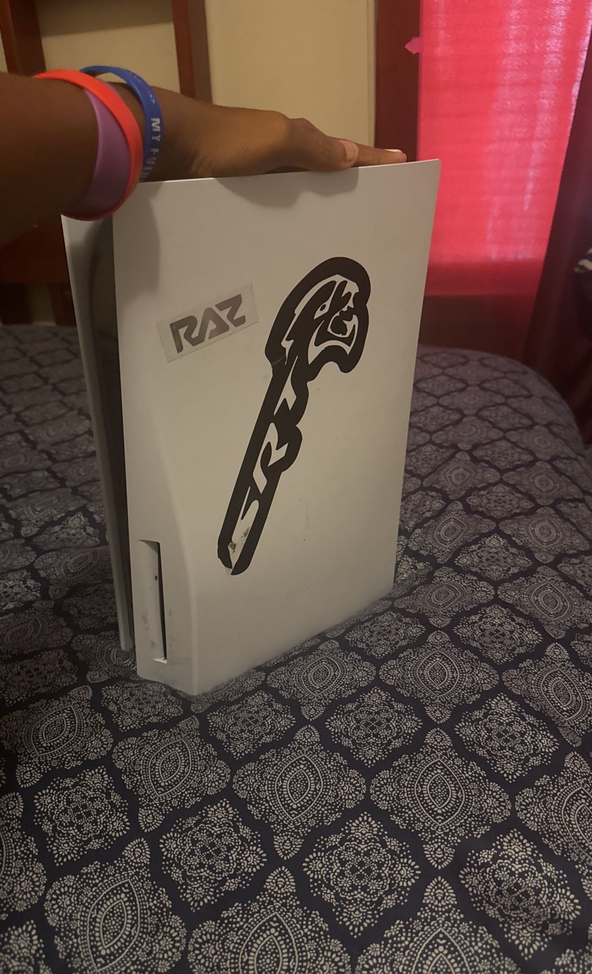 Comes With Everything