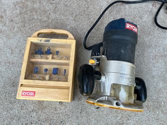 Ryobi Fixed-Base Router Bits + Bag
