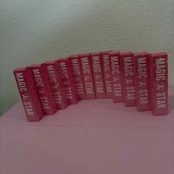 Jeffree Star Cosmetics Magic Star Liquid Concealer's