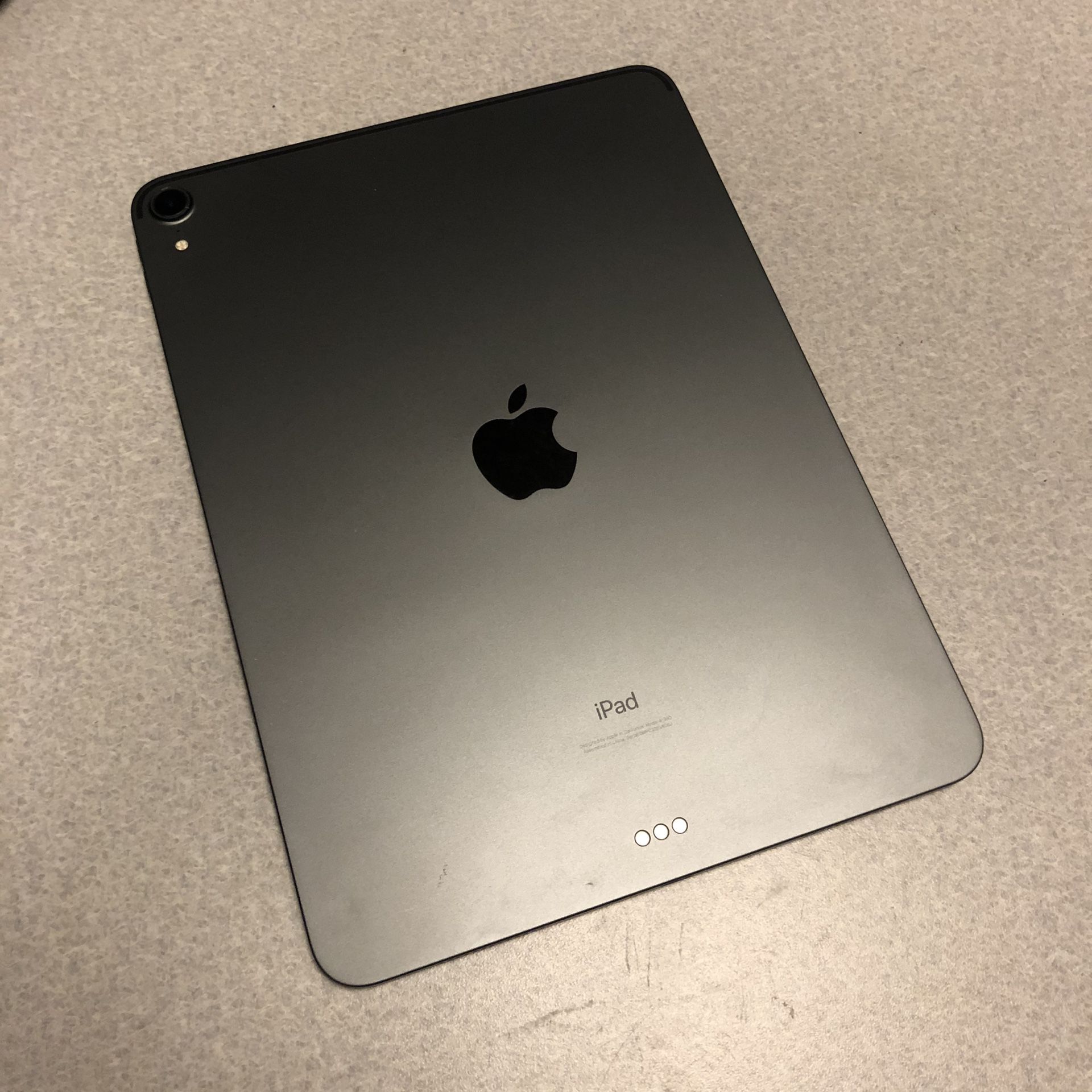 iPad Pro 11” 3rd gen 64gb