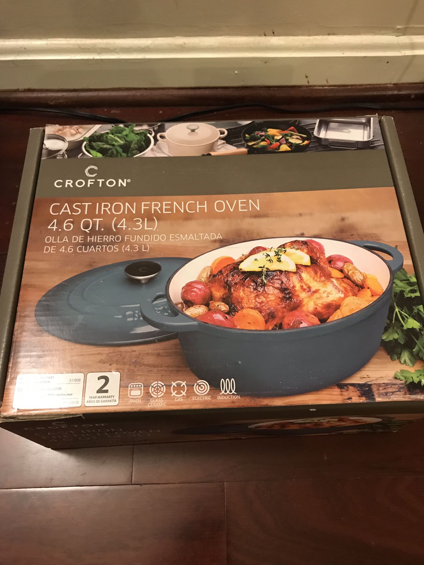 Cast iron French oven