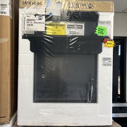 SAMSUNG TOP PANEL DISHWASHER IN BLACK STAINLESS STEEL 