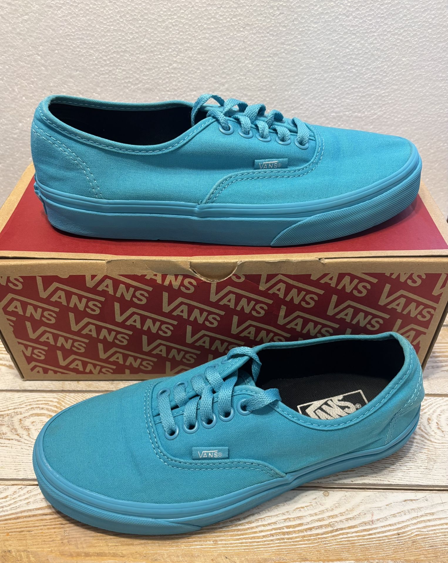 Vans Size 8.0 women’s/Men 6.5