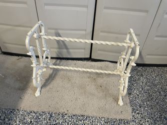 Metal Foot Stand 