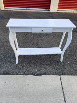 Corner Table