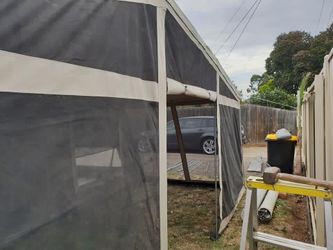 🏕️ LARGE 3-BEDROOM CAMPER TRAILER TENT – $1,200 – SERIOUS BUYERS ONLY!