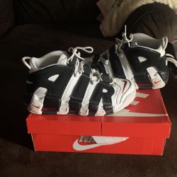 AIR MORE UPTEMPO Scottie Pippen PE Size 8.5