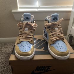 Air  Jordan 1 Zoom Air CMFT CT0979 400 PSYCHIC BLUE /BLACK - SESAME  Size 7 $190