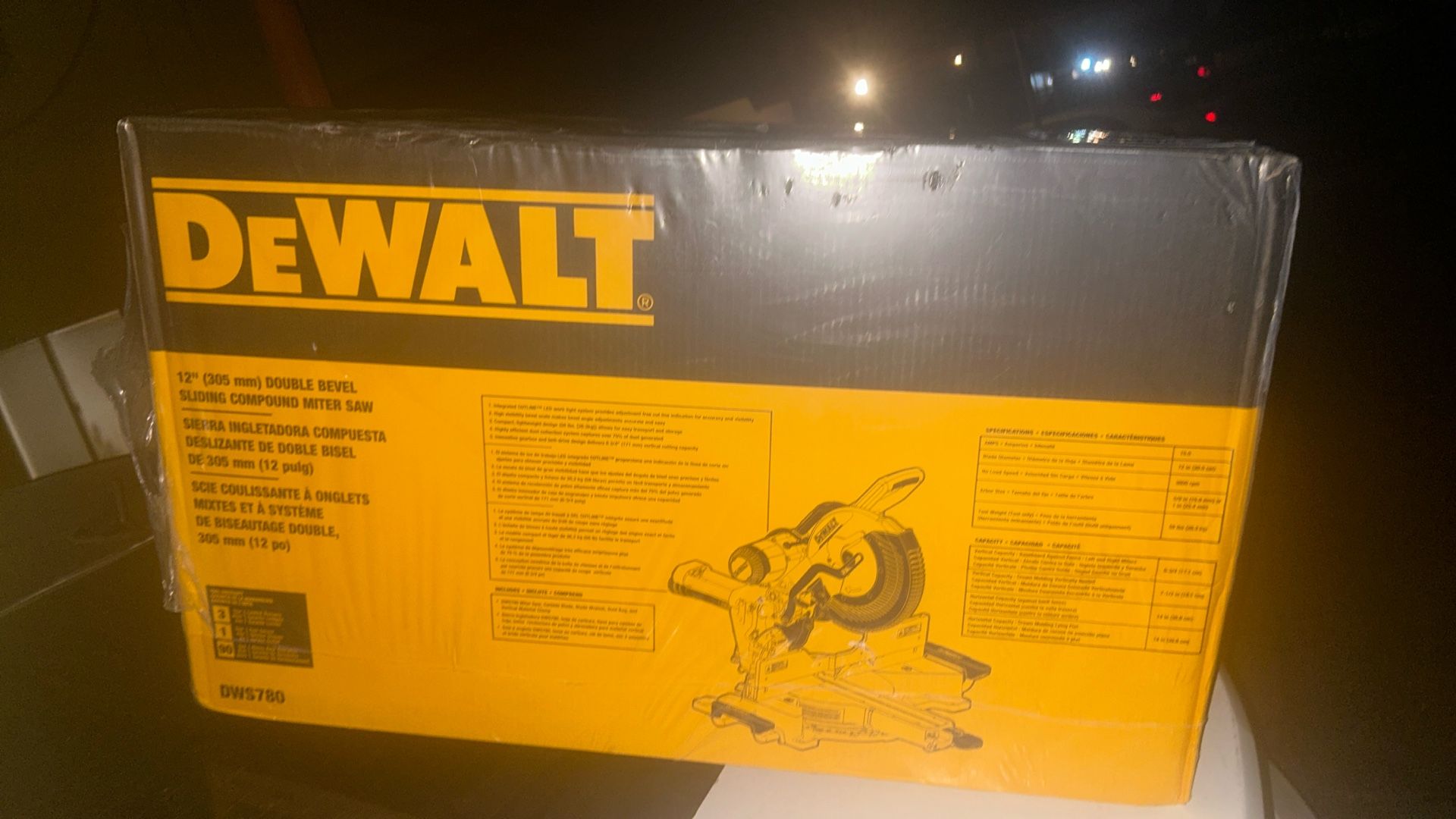 Double Bevel Sliding Compound Miter Saw