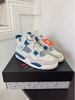 Air Jordan 4 Retro