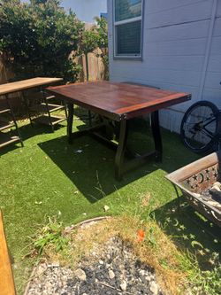 Solid wood viking table
