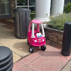 Little Tikes Cozy Coupe Car Kids Baby Wagon Must Go Asap Feel Free To Make An Offer 