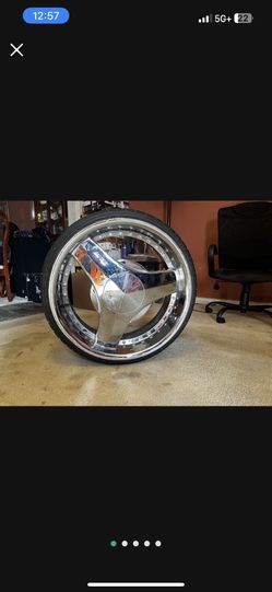 22 Inch Brutus Blades  Rims Very Nice  5x112