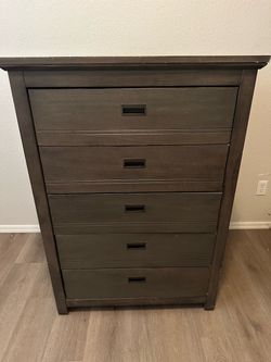 5-Drawer Tall Chest Dresser Dark Brown