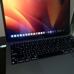 13.3” Apple MacBook Air - GREAT CONDITION