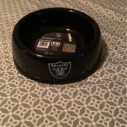 NFL Dog Bowls Raiders-Rams-Cowboys (2 each left of teams)