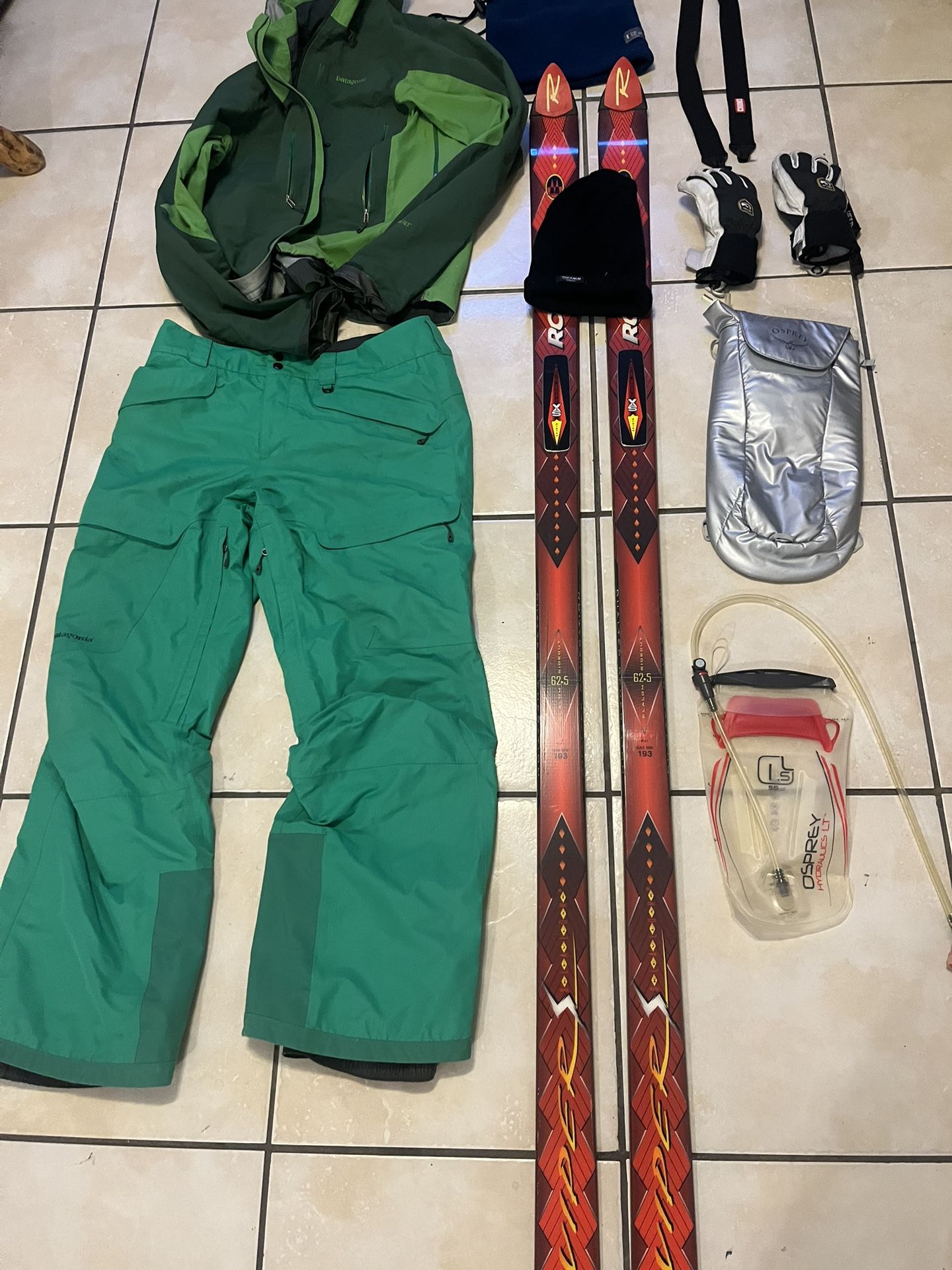 Patagonia Men’s Skiing Gear