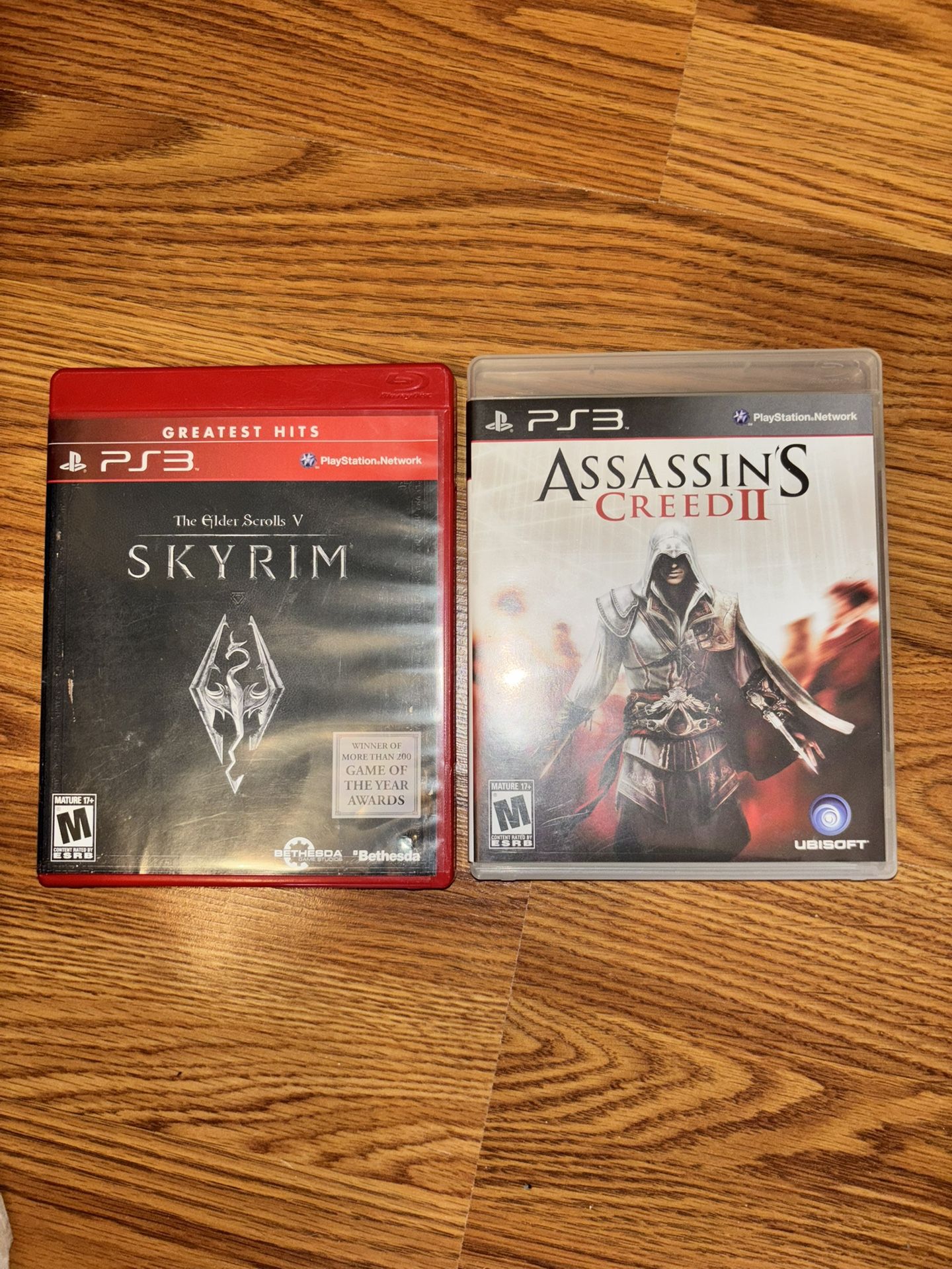 PS3 SKYRIM & ASSASSINS CREED II