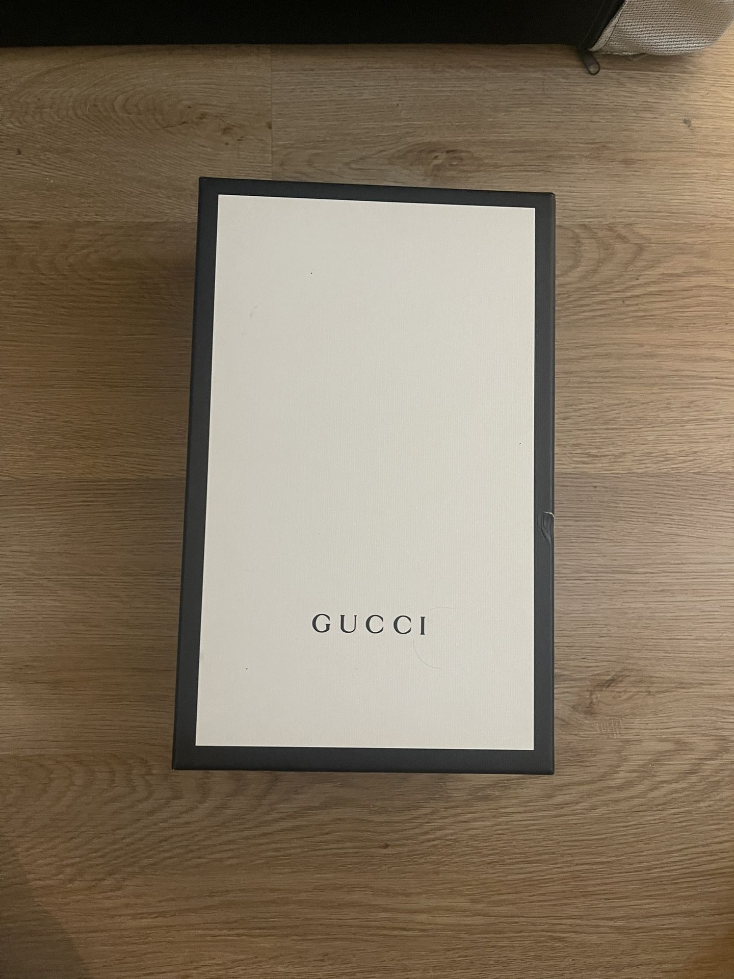 gucci womens ace sneaker size 9