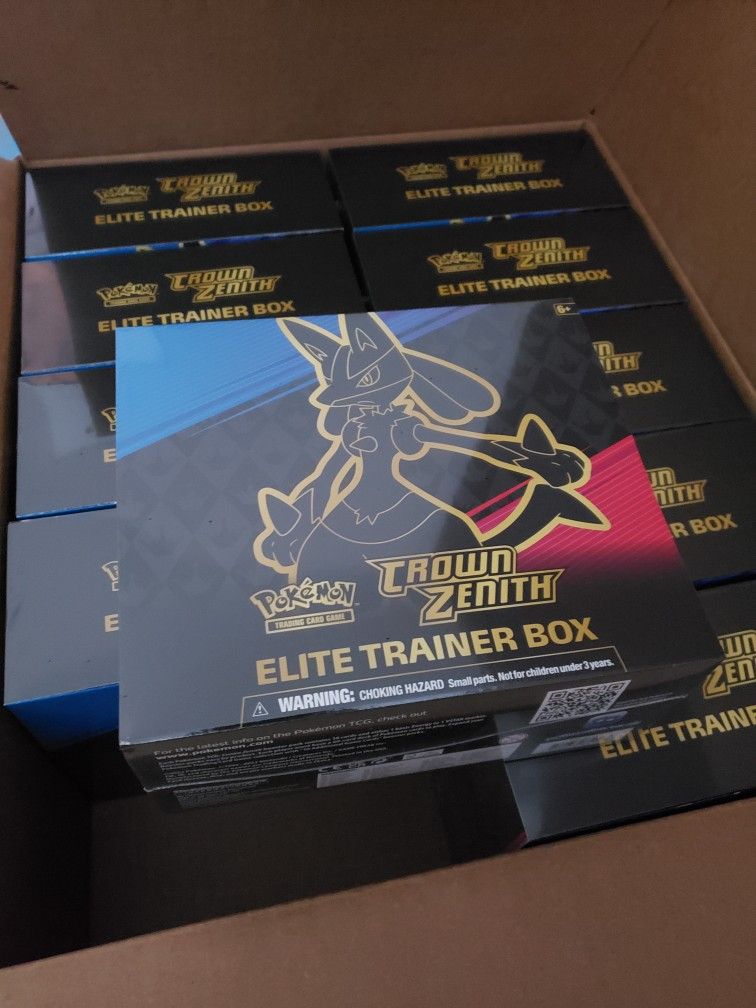 Pokemon TCG Crown Zenith Shiny Zamazenta V Premium Figure Collection Box  Set for Sale in Vancouver, WA - OfferUp