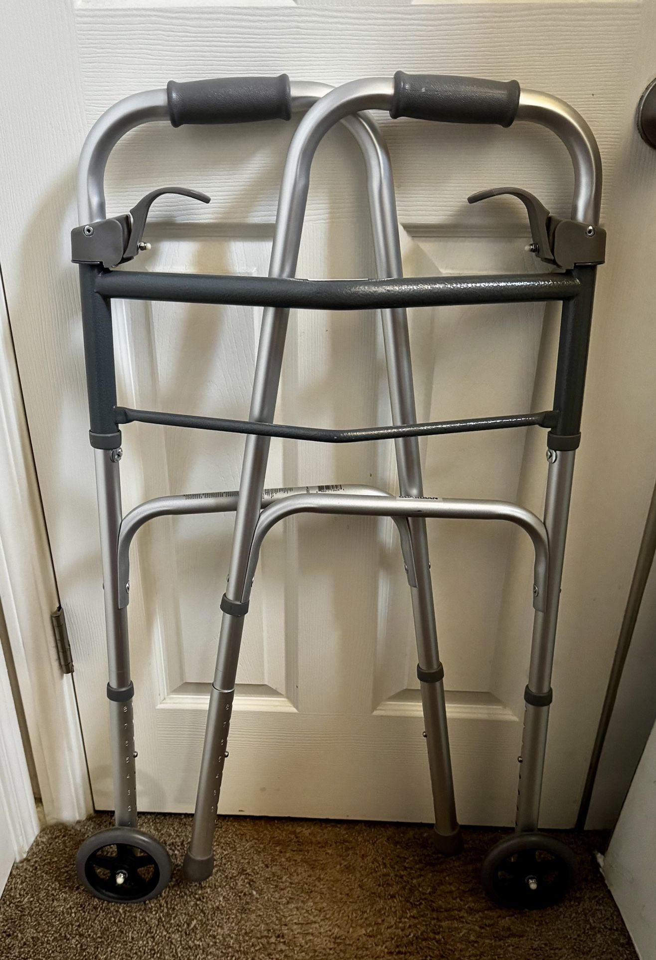 Medline Folding Paddle Walker – Comfortable, Maneuverable, for Injury, Moderate Weight Support Suited for Adults & Seniors