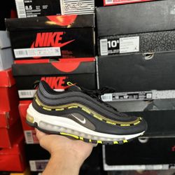 Nike Air Max 97 Undefeated Black Volt size 9 Close To DS
