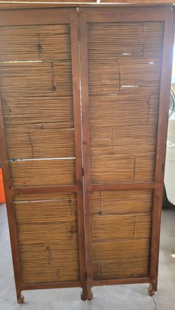 Room divider
