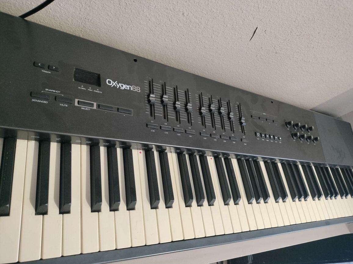 M-Audio Oxygen 88 Controller