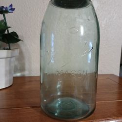 ANTIQUE BALL MASON HALF GALLON JAR WITH ZINC LID 