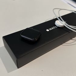 Apple Watch Series 6 Nike Edition (Great Condition)