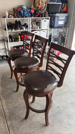 Set of three barstools