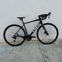 Brand New 2026 Trek Domane AL 5  Gen 4 Road Bike.