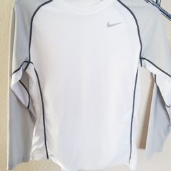BOYS NIKE VENTILATED DRI FIT SHIRT. YOUTH LARGE. LIKE NEW.