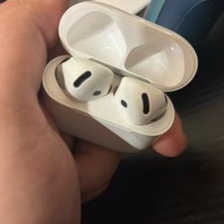 AirPods Gen 3 