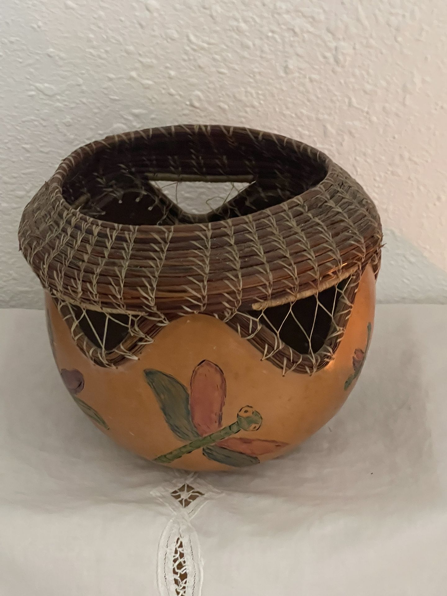 Beautiful Large 8 X 6 Vintage Signed Pine Needle Woven Gourd Pot