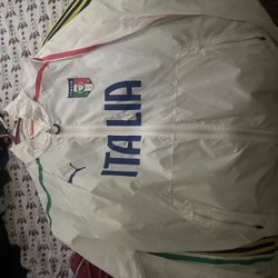 Italia Puma Windbreaker Size Large