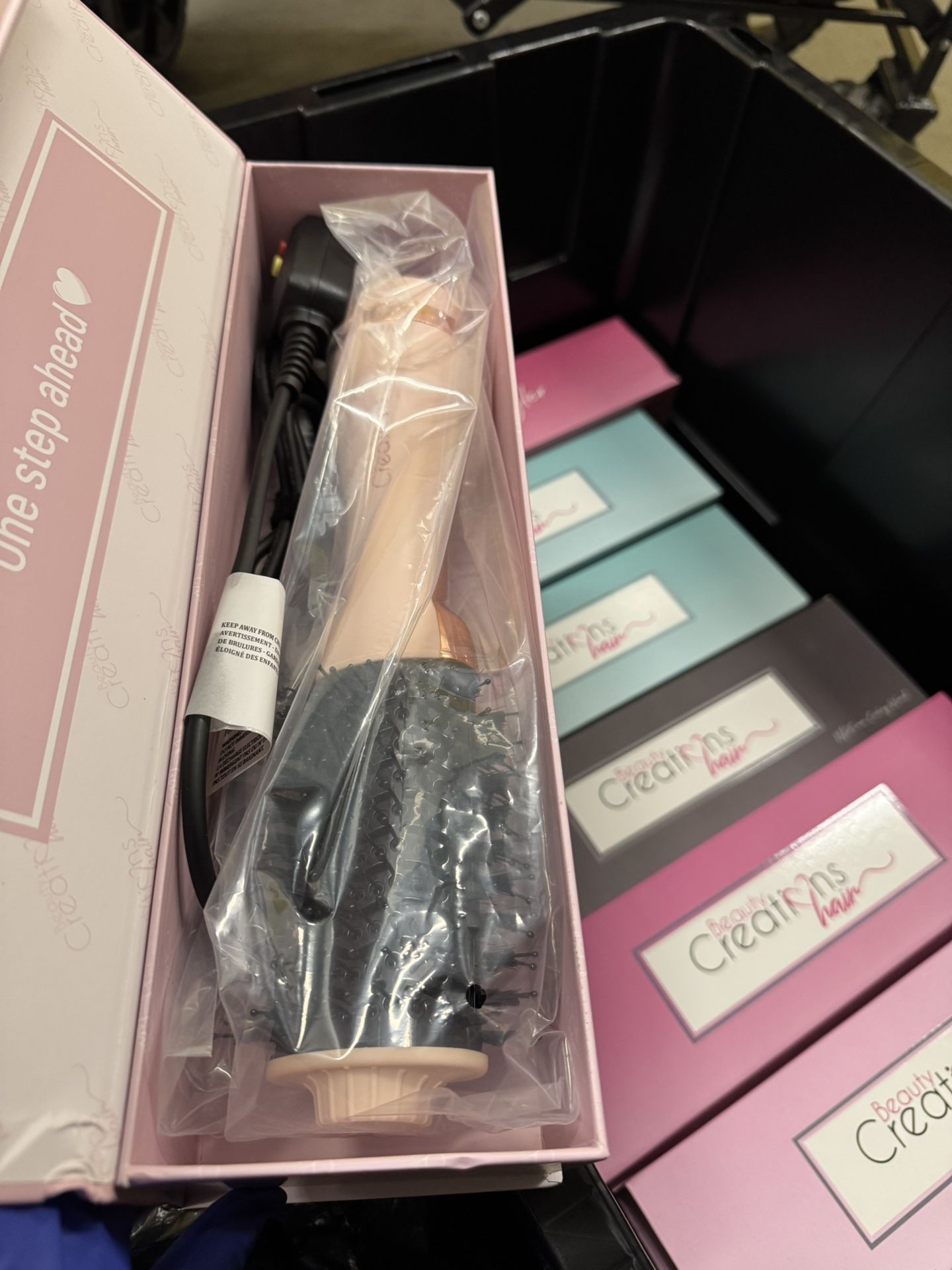 Wholesale Beauty Creations Hair And Make Up Bag Bundle