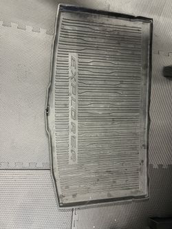 Ford Explorer Trunk Mat