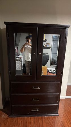 Large Dresse  with mirrors , 3 drawers , Clothes hanging pole