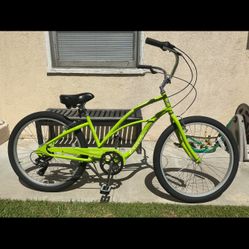 Electra Cruiser 7 Step Thru Beach Cruiser **Like New** 