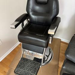 Barber Chair    Salon Table Decor Desk Mirror Carhartt Nike Bike Weights Christmas Vintage Patagonia Jersey Yankees Knicks Vest Boots 