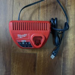 New Milwaukee M12 Charger