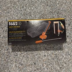 Klein Tools Magnetic Wire Puller - NEW IN BOX 