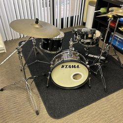 TAMA bebop drum Kit with a 20 X 8 size Bass Drum
