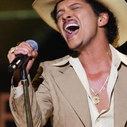 Bruno Mars 