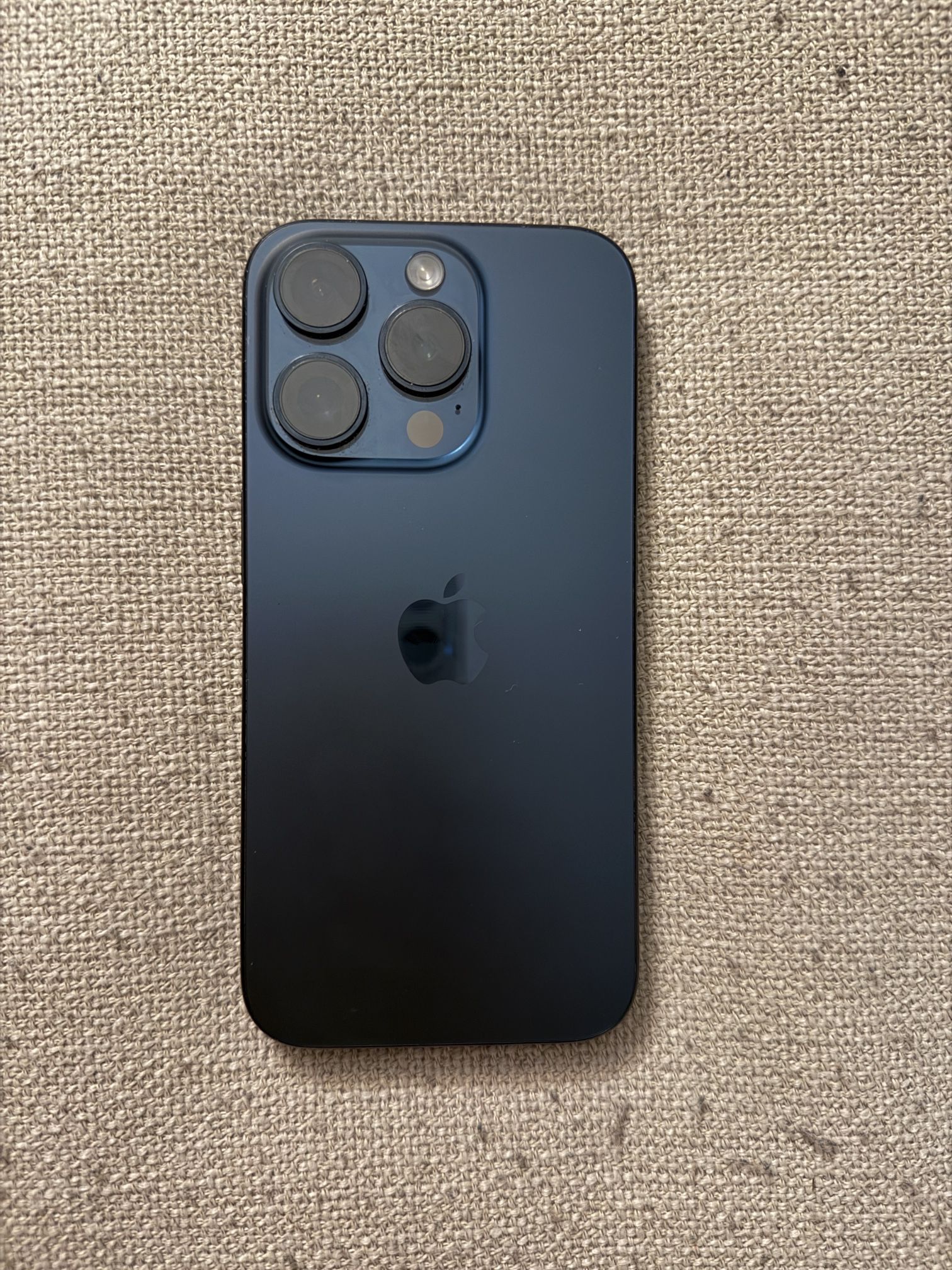 iPhone 15 Pro 256GB BLUE TITANIUM - UNLOCKED