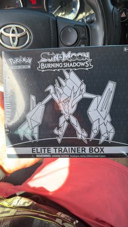 Pokémon Sun & Moon Burning Shadows Elite Trainer Box