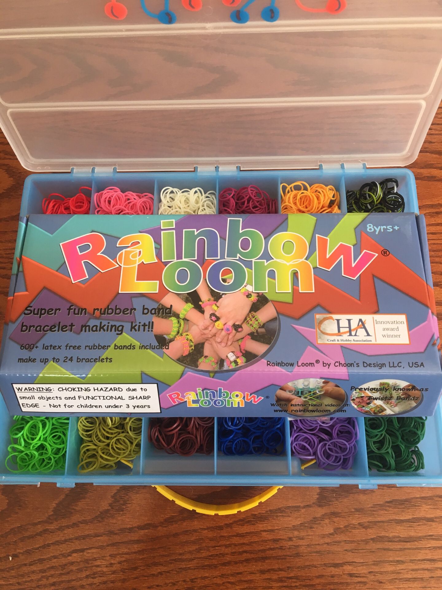 Rainbow Loom & case NEW