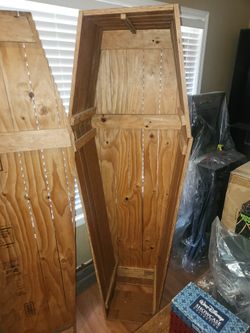 Heavy Duty Toe Pincher Coffin