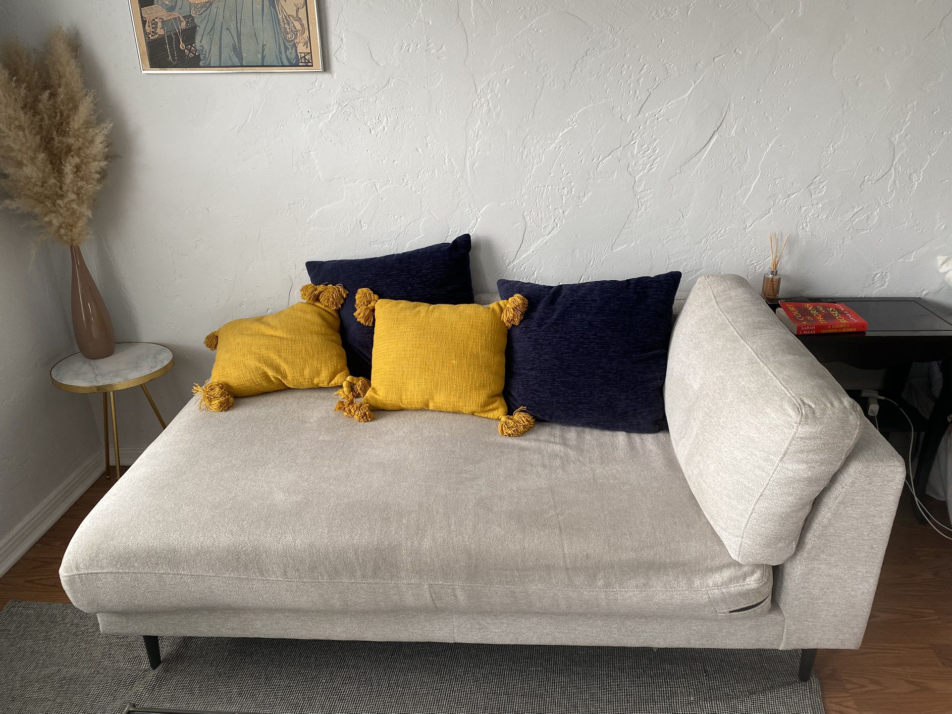 Chaise/ Futon Sofa 